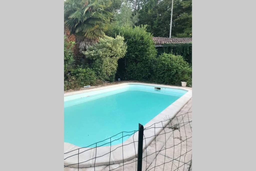 Vila Tizac-De-Lapouyade, Piscine 35 Km De Bordeaux Exteriér fotografie